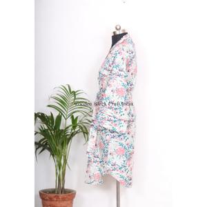 Robe de chambre luxueuse en coton imprimé au bloc, avec ceinture à nouer à la taille, design enveloppant, confortable, pour femme - Product Image 5