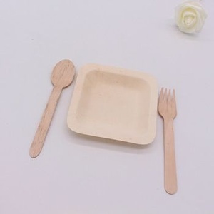 Nuevas Tenedores Desechables Sostenibles de Madera de Abedul de 155 mm para Restaurantes Veganos, Tenedores para Alimentos Calientes y Fríos, para Catering de Aerolíneas y Ferrocarriles - Product Image 1