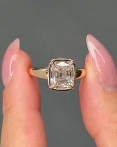Bague signet en or massif 18 carats avec diamant naturel taille coussin 1,01 carat, minéraux des terres rares, idéale pour les fiançailles, les mariages et les bijoux de charme. - Product Image 1