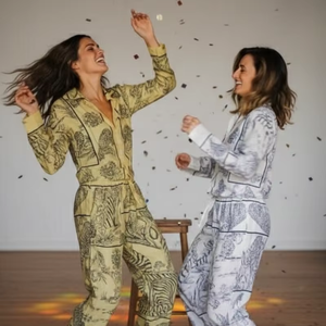 2026 Ensemble 2 pièces de luxe blanc tissé à imprimé animal, comprenant un cache-maillot de bain à nouer autour du cou et un pantalon chemise pour adulte, séchage rapide, été, en rayonne et coton - Product Image 1