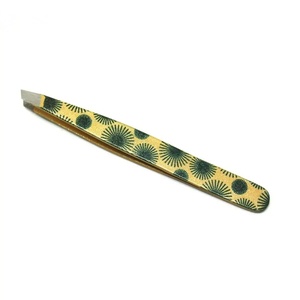 Pince à épiler sourcils Ryzer Studio Fashion moderne rose à motif floral, pointe incurvée, antistatique, en acier inoxydable, outil de toilettage durable - Product Image 6