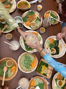 Platos Ecológicos de Hoja de Palma para Servir Samosas, Kachoris y Aperitivos Indios, Platos Redondos de 5 Pulgadas para Aperitivos y Platos Recién Cocinados - Product Image 1