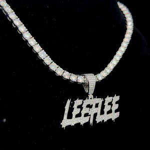 Trending Design Nom personnel pendentif unisexe élégant Moissanite diamant pendentif bijoux en argent sterling avec placage d'or - Product Image 3