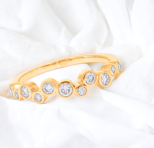 Anillo de boda de burbujas de moissanita/diamantes cultivados en laboratorio redondos de 0,44 quilates con polvo de estrellas en oro de 10K/14K/18K y plata de ley - Product Image 5