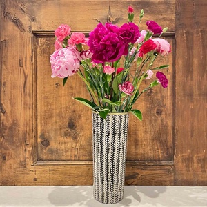 Jarrón Grande Hecho a Mano con Boca Ancha, 100% Hierro Esmaltado, Borde con Acabado Dorado a Mano, Diseño Personalizado con Patrón de Rosas, Ecológico, 26 cm, para el Hogar - Product Image 6