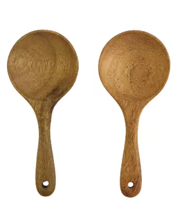 Cuillère en bois de pin rouge sculptée à la main, fabriquée au Vietnam, pour la cuisine, la cuisson et la présentation des aliments. - Product Image 4