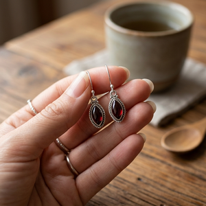 Pendientes de Plata de Ley 925 con Granate Rojo, Chapados en Oro Rosa y Oro Amarillo, Hechos a Mano, Estilo Boho Vintage, Regalo para Mujer - Product Image 6
