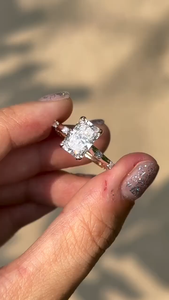 Bague solitaire de fiançailles en or massif 14 carats avec diamant de laboratoire taille radiant de 3 carats, style vintage, cadeau d'anniversaire - Product Image 4