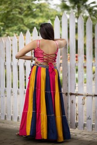 Conjunto de Lehenga Choli Colorido para Navratri, Reversible, Tradicional, Largo hasta el Suelo, Corte Ajustado, para Noches de Dandiya, Fiestas de Diwali y Otras Ocasiones - Product Image 6