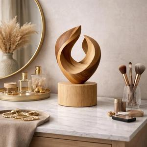 Pièce décorative en bois massif de créateur Antique Creations, figurine en bois naturel, finition bois naturel, artisanat haut de gamme, accessoire d'intérieur de luxe - Product Image 3