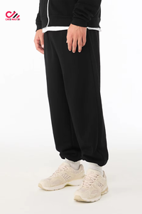 Pantalon de survêtement noir pour homme CARE MASTER, taille élastique, décontracté, poches latérales, en coton tricoté mi-lourd, idéal pour l'automne - Product Image 3