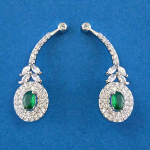 Último Modelo en Línea, Pendientes de Diamantes Americanos de Calidad de Exportación con Baño de Rodio 443898 - Product Image 1