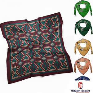 ผ้าพันคอไหมพิมพ์ลายดีไซน์พิเศษ Elite Prime สำหรับแฟชั่นฮิญาบ ผ้าคลุมศีรษะ ผ้าพันคอสี่เหลี่ยม คอลเลคชั่นขายส่ง - Product Image 4