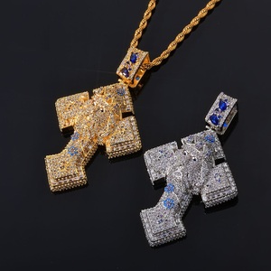 Collier pendentif croix en moissanite pour homme, argent 925, pierre bleue, chaîne cubaine glacée, cadeau religieux pour homme, bijou tendance - Product Image 2
