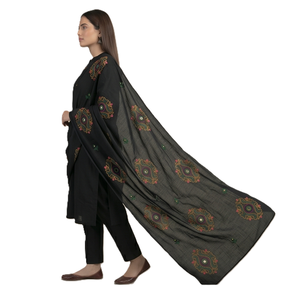Wholesale Women Black Pashmina Shawl Geometric Embroidery Long Durable Traditional Scarf All Seasons Daily Wear OEM Supplier - Product Image 2