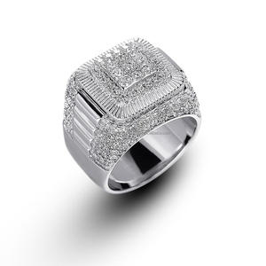 Anillo de lujo de plata 925 con diamante cuadrado cultivado en laboratorio para compradores mayoristas de joyería premium - Product Image 1