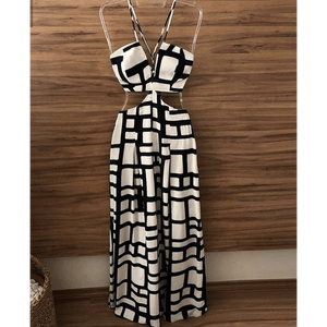 Vestido largo con estampado geométrico en blanco y negro para mujer, con espalda descubierta y detalle de lazo - Product Image 3