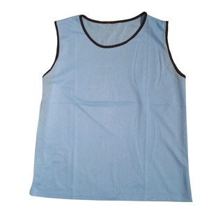 Gilet d'entraînement de football en maille de polyester 100% - Product Image 3