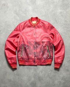 Blouson Bomber Vintage en Cuir Rouge Vente en Gros, Qualité Supérieure en Cuir PU Souple, Motif Sérigraphié, Broderie de Lettres Personnalisée - Product Image 1