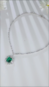 Collar de Diamantes con Corte Esmeralda, Plata 925 con Diamantes Cultivados en Laboratorio y Piedra Central Verde, Joyería de Boda para Mujer, Certificado IGI - Product Image 3