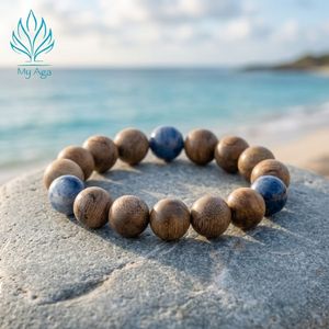 Bracelet unisexe exclusif en bois d'agar AL-SX-0016-12 avec 3 perles de corail bleu et 14 perles de bois d'agar naturel de 12 mm en provenance du Vietnam - Product Image 1