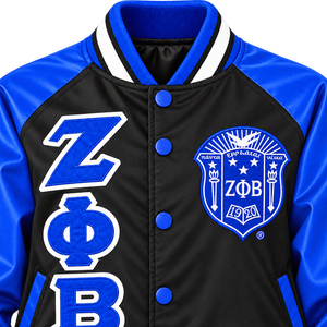 เสื้อแจ็คเก็ตบอมเบอร์สีดำ Zeta Phi Beta สำหรับผู้หญิง ซับในพิมพ์ลาย แขนเสื้อผ้าซาตินสีน้ำเงินรอยัล ปักอักษรกรีกแบบเชนิลล์  ติดตราสัญลักษณ์  ติดกระดุมแป๊ก - Product Image 5