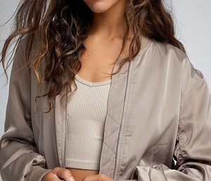 Custom <b>Women</b> Bomber Jacket Wholesale Premium Lightweight Zip Up <b>Outerwear</b> OEM Manufacturer Bulk Supply for USA Buyers - Product Image 6