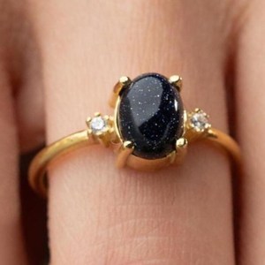 Anillo de Piedra de Oro Azul Medianoche, Anillo de Piedras Preciosas Inspirado en la Galaxia con Detalles en Piedra de Oro Azul Nocturno, Plata de Ley 925, Chapado en Oro de 14K - Product Image 2