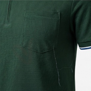 Polo à manches courtes pour homme, vert foncé, avec poche, tricoté, design uni, coupe classique - Product Image 5