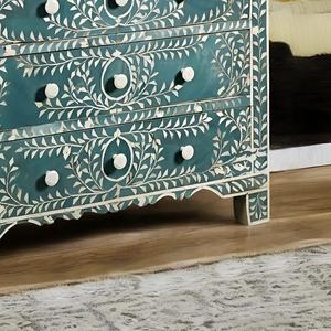 Meuble de rangement portable ILAHI avec tiroir en os incrusté, design moderne et détails en agate - Product Image 3