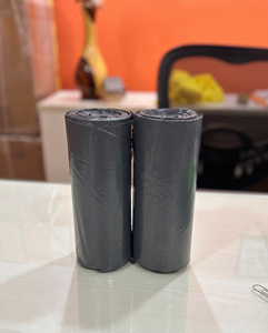 Sacs poubelles biodégradables noirs à soufflets latéraux, grande capacité, en PE, écologiques, pour usage domestique, les plus vendus - Product Image 1