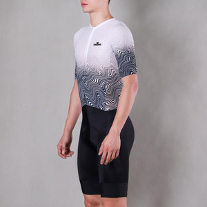 Traje de Material Suave, Diseño Moderno, Ajuste Ajustable, Perfecto para Uso Diario y al Aire Libre - Product Image 2