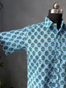 เสื้อเชิ้ตแขนสั้นพิมพ์ลายลำลองสำหรับผู้ชาย สีฟ้าอมเขียว ปกคอพับ ผ้าฝ้าย 100% ระบายอากาศได้ดี เหมาะสำหรับฤดูร้อน - Product Image 5