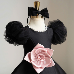Robe trapèze florale pour enfants 132 avec manches bouffantes imposantes, col perlé et fleur 3D surdimensionnée, robe de cérémonie spéciale - Product Image 4