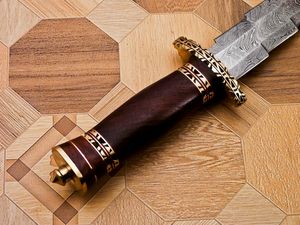 Couteau Bowie artisanal avec manche en bois pour les acheteurs en gros – Couteau de chasse Bowie à lame fixe haut de gamme avec finition en acier à motifs - Product Image 4