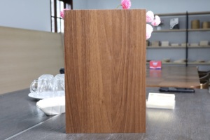 Contreplaqué en bois de caoutchouc avec placage en noyer - Contreplaqué à placage rotatif en eucalyptus, surface plane, double face décorative - Product Image 3