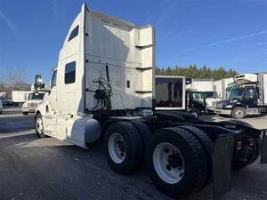 Camion tracteur diesel 6x4 haute fiabilité, véhicule utilitaire lourd pour la logistique de fret - Product Image 6