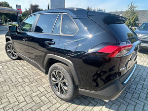 Toyota RAV4 2.5 Hybride 4x2 Teamplayer 2024 – SUV Hybride Urbain Efficace - Product Image 4