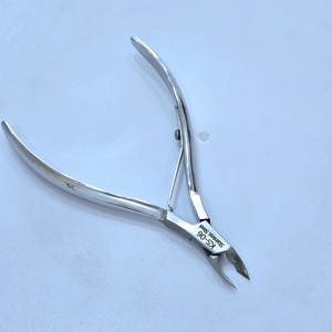 Kit de soin des ongles, ensemble de manucure et pédicure avec coupe-ongles, ciseaux, outils de toilettage, étui portable pour les voyages et la maison, OEM - Product Image 4