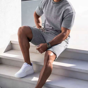 Ensemble 2 pièces t-shirt et short en coton 100% 350 GSM, respirant, style streetwear, pour homme, collection 2026, vente en gros - Product Image 3