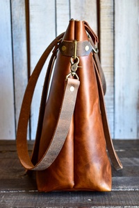 Real <b>Leather</b> Summer Women's Tote <b>Bag</b>-High Quality Portable Customizable Stylish Carry All Daily Use <b>Soft</b> <b>Leather</b> - Product Image 4