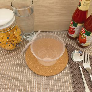 Contenant alimentaire jetable 20oz TW R20 en PP de qualité alimentaire, écologique, sans BPA, compatible lave-vaisselle, micro-ondes, congélateur et recyclable - Product Image 1