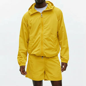 Conjunto Deportivo de Dos Piezas Personalizado 2025, Unisex, Tallas Grandes, Chaqueta Cortavientos Transpirable de Nailon y Poliéster, Pantalones Cortos con Capucha para Verano - Product Image 4