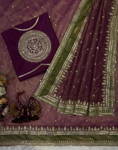 Sari Reversible de Viscosa Bordado y Adornado Estilo Bollywood para Mujer KV (Marrón Verde Oscuro) para Bodas - Product Image 4
