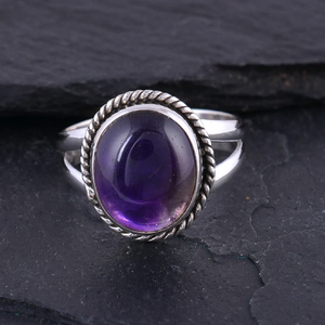 Anillo de Compromiso Clásico de Plata de Ley 925 con Corte Ovalado de Amatista Morada en Engaste de Bisel, Regalo de Aniversario de Bodas, Joyería Elegante - Product Image 1