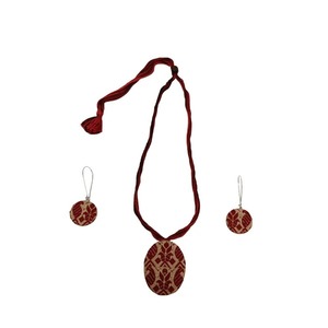 Unique Design <b>Red</b> Muga <b>Silk</b> Minimal Necklace Set with Oval Pendant Elegant Traditional Jewelry Women Festive Available For Sale - Product Image 4