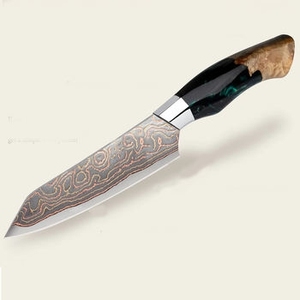 Couteau de chef Santoku en cuivre damasé de designer avec motif décoratif et manche ergonomique pour cuisines modernes - Product Image 2