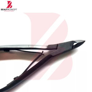 Coupe-cuticules de qualité supérieure, design premium, double ressort, couleur noir mat, usage professionnel, coupe-ongles. - Product Image 5