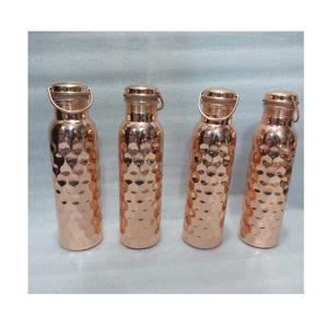 Botella de Agua de Cobre Ecológica Hecha a Mano, Apta para Agua Hirviendo, para Hogar, Oficina y Viajes, que Favorece la Rutina Diaria de Hidratación y Bienestar - Product Image 1