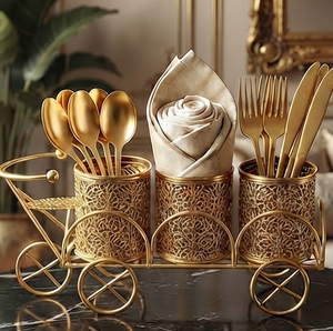 Support à couverts vintage en métal doré à roulettes, organisateur creux pour ustensiles, rangement de vaisselle pour cuisine - Product Image 3